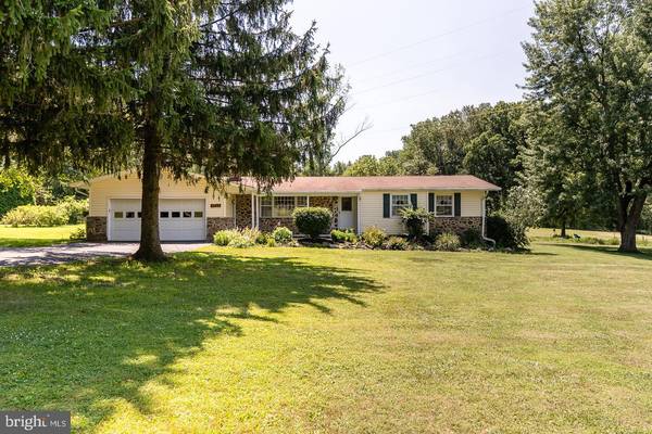 4742 BECK RD, Emmaus, PA 18049