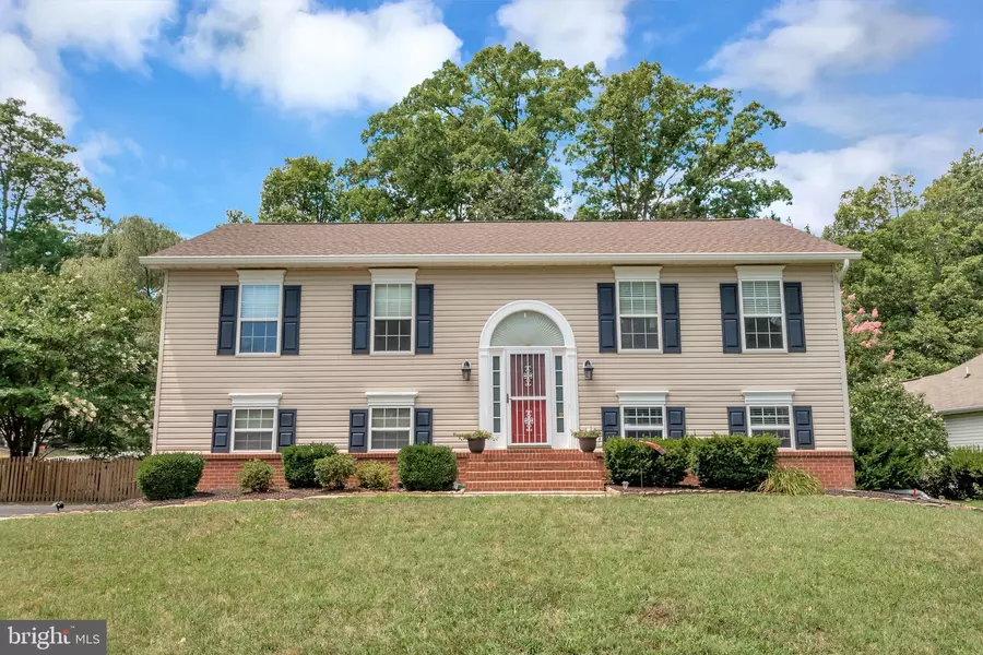 11700 WOODLAND VIEW DR, Fredericksburg, VA 22407