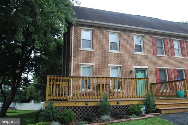 452 HILLSIDE AVE, Elizabethtown, PA 17022