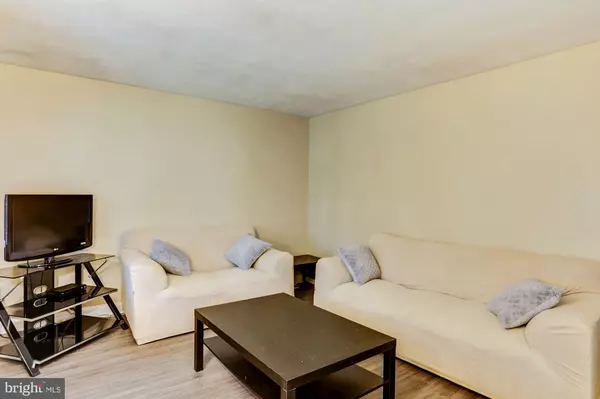 Baltimore, MD 21206,6405 FAIRDEL AVE