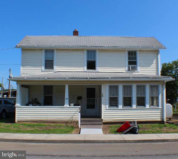 14 NORTH AVE, Petersburg, WV 26847