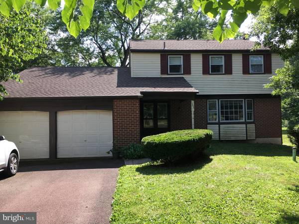 143 SURREY LN, Harleysville, PA 19438