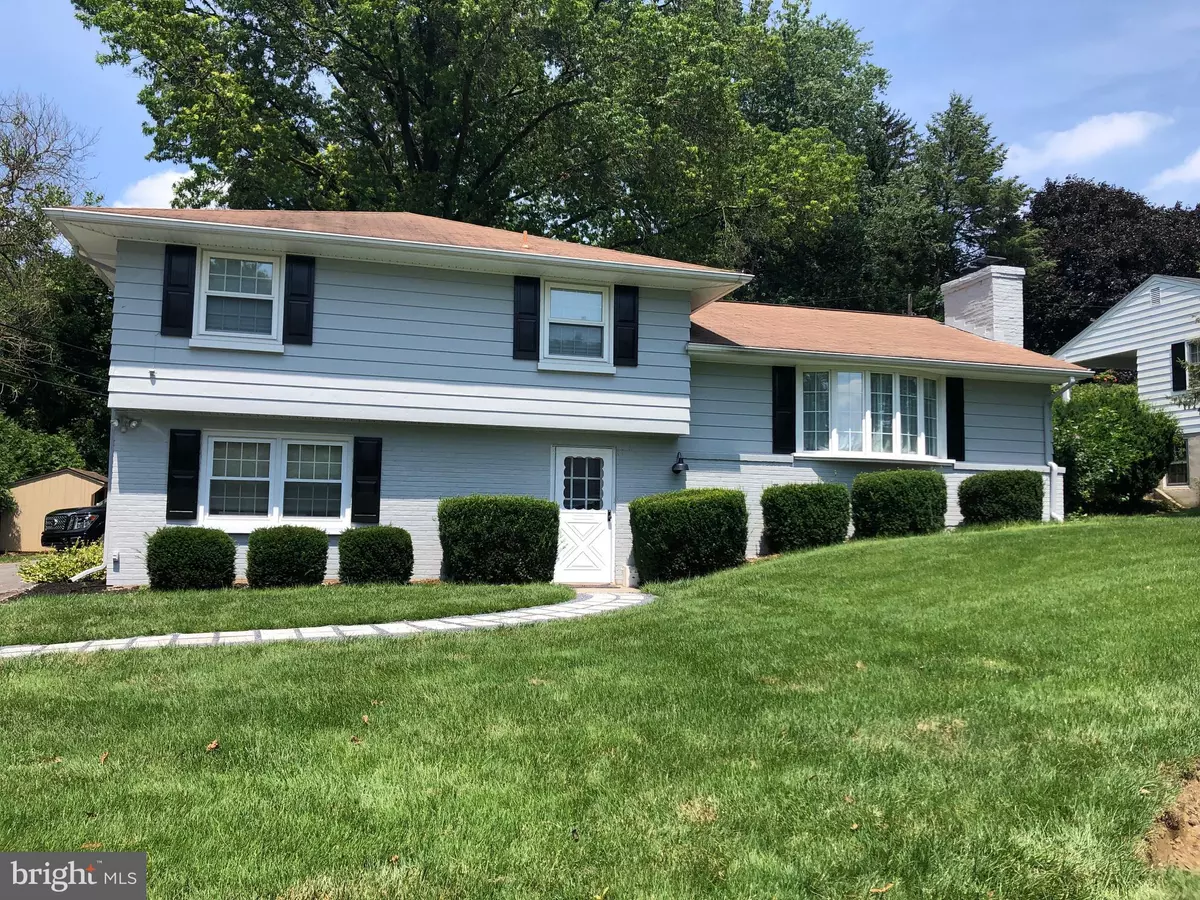 Lancaster, PA 17603,1319 PASSEY LN