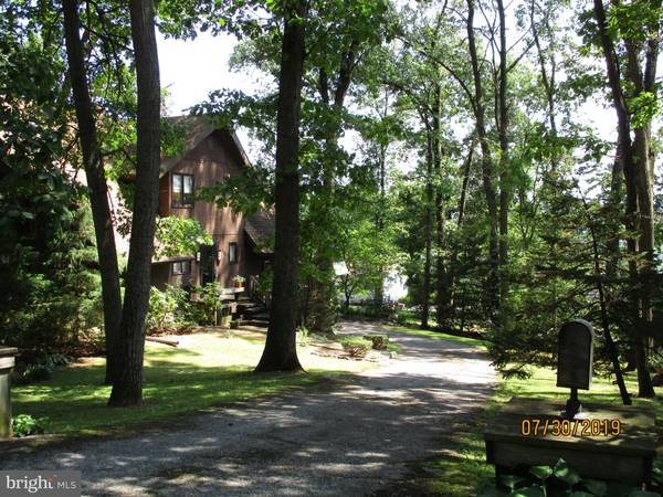 Mount Wolf, PA 17347,40 ACORN DR