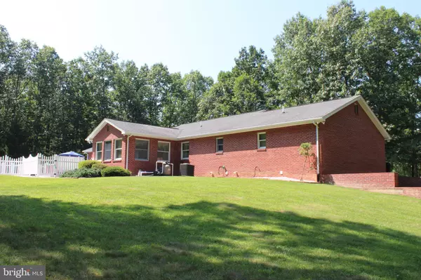 Moorefield, WV 26836,435 SUMMIT DR