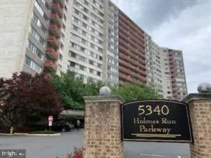 5340 HOLMES RUN PKWY #203, Alexandria, VA 22304