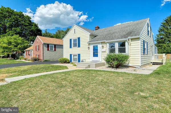 745 CARL ST, York, PA 17404