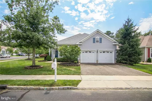 63 HIDDEN LAKE CIR, Barnegat, NJ 08005