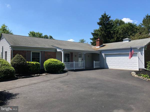 921 QUEENS DR, Yardley, PA 19067