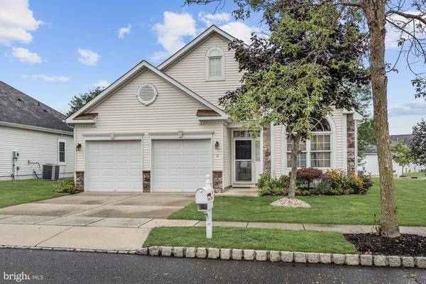 14 TRAINOR CIR, Bordentown, NJ 08505