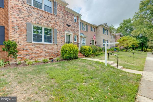 Springfield, VA 22153,9515 HUNT SQUARE CT