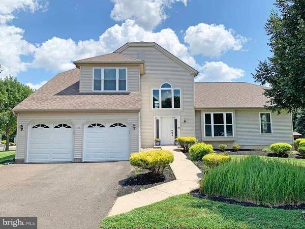 12 PAR DR, Langhorne, PA 19047