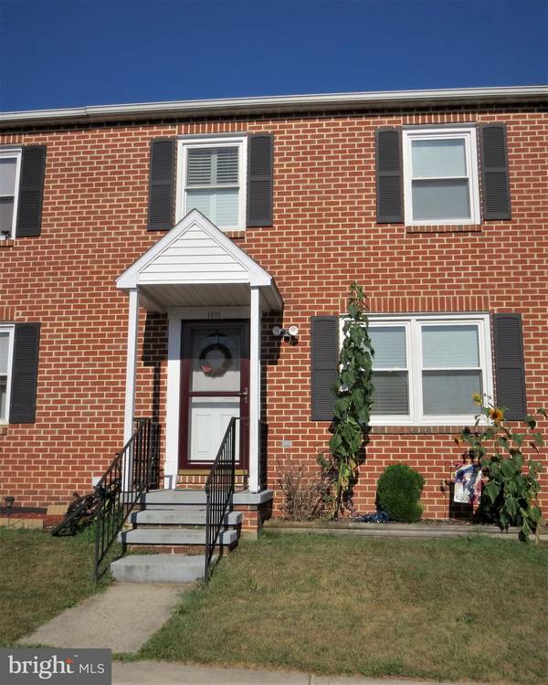 1871 DOUGLAS DR, Carlisle, PA 17013