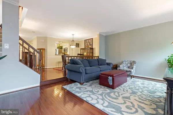 Alexandria, VA 22315,5341 BUXTON CT