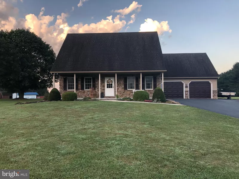 276 CARLISLE RD, Dillsburg, PA 17019