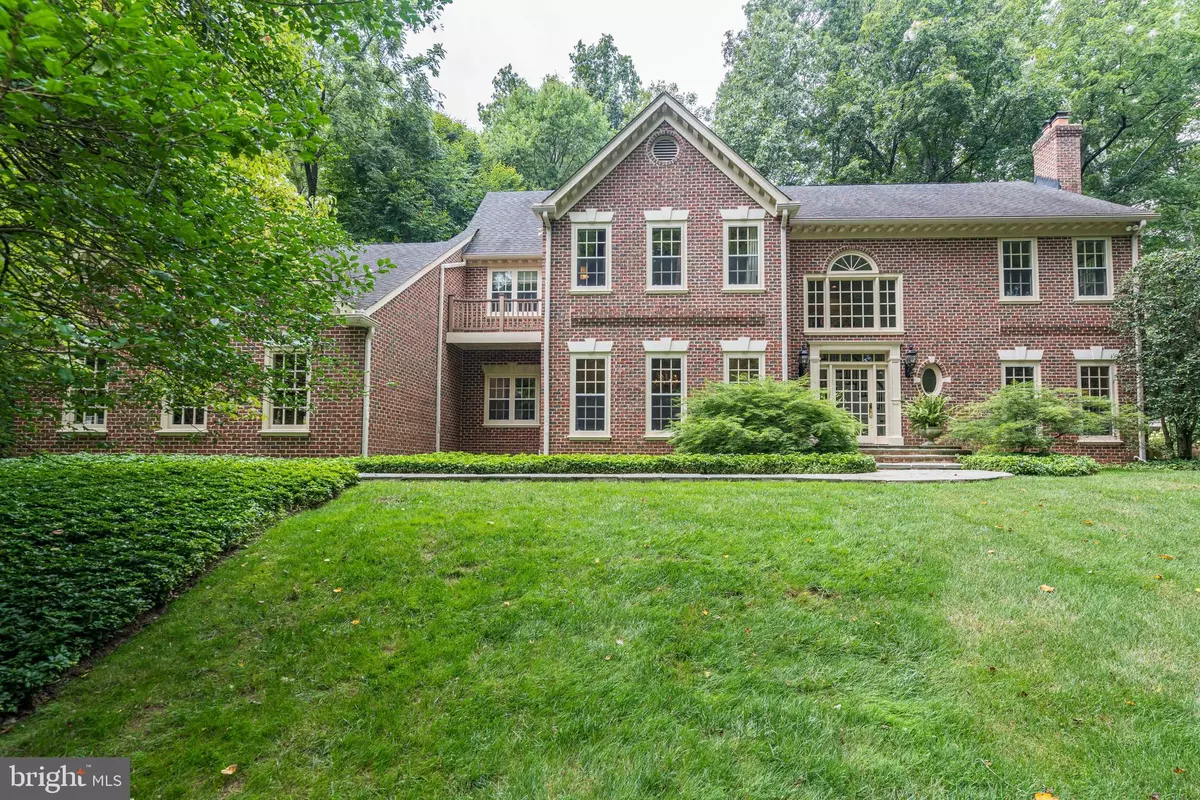 Great Falls, VA 22066,9404 LAGOVISTA CT