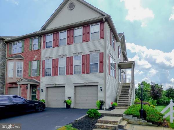 347 HARVEST FIELD LN, York, PA 17403