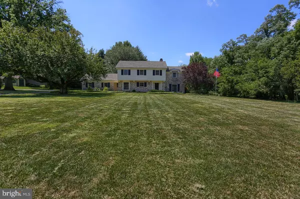 1050 SYLVAN RD, Lancaster, PA 17601