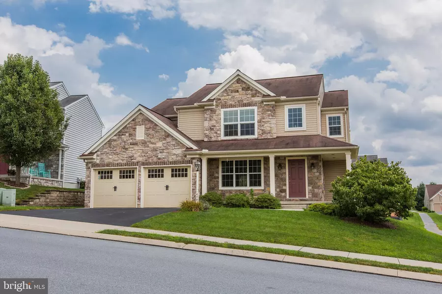 470 CHARLES DR, Manheim, PA 17545