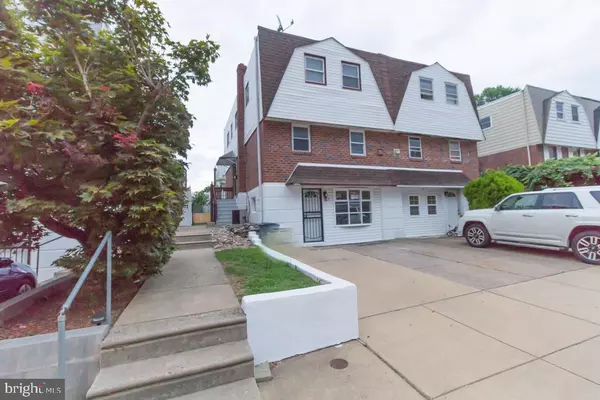 2765 WELSH RD, Philadelphia, PA 19152