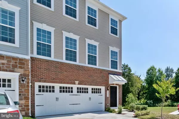 Ashburn, VA 20147,21522 WILLOW BREEZE SQ