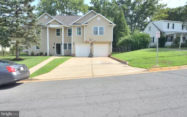 Manassas Park, VA 20111,216 CABBEL DR