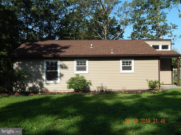 27 DUNDALK LN, Sicklerville, NJ 08081