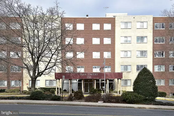 200 N MAPLE AVE #511, Falls Church, VA 22046