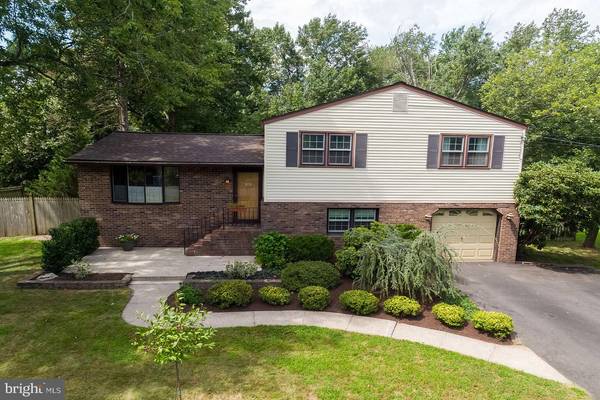 3 E DELAWARE TRL, Medford, NJ 08055