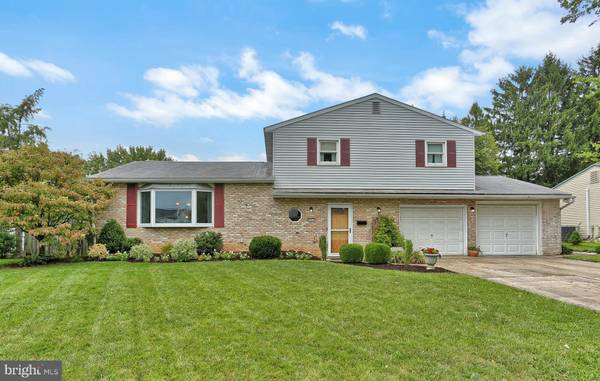 5217 ETON PL, Mechanicsburg, PA 17055