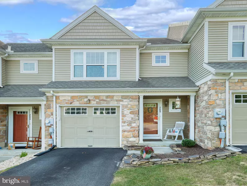 208 MILLSTONE DR, Mountville, PA 17554