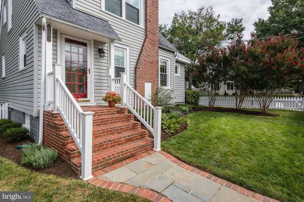 Arlington, VA 22207,4803 25TH STREET N