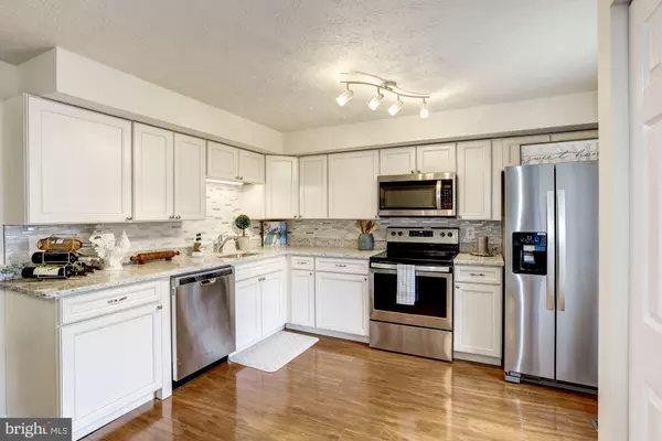 Vienna, VA 22182,7906 TYSON OAKS CIR