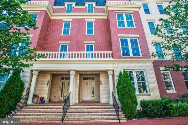 2107 MAIN LINE BLVD #101, Alexandria, VA 22301