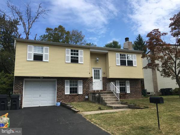 8 DIANNA DR, Phoenixville, PA 19460