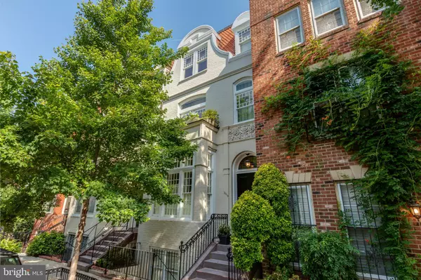 2015 HILLYER PL NW, Washington, DC 20009