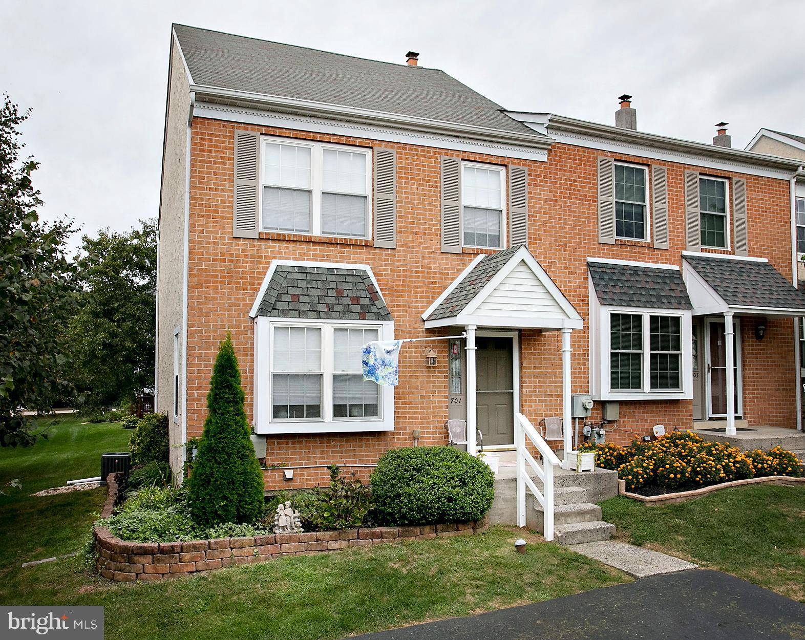 701 SANDALWOOD LN, Norristown, PA 19403