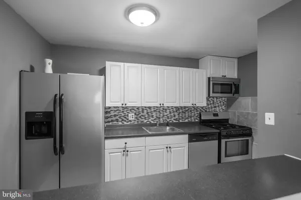 Rockville, MD 20852,12203 ACADEMY WAY #180