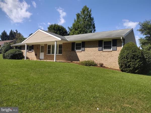 14 YORK RD, York, PA 17407