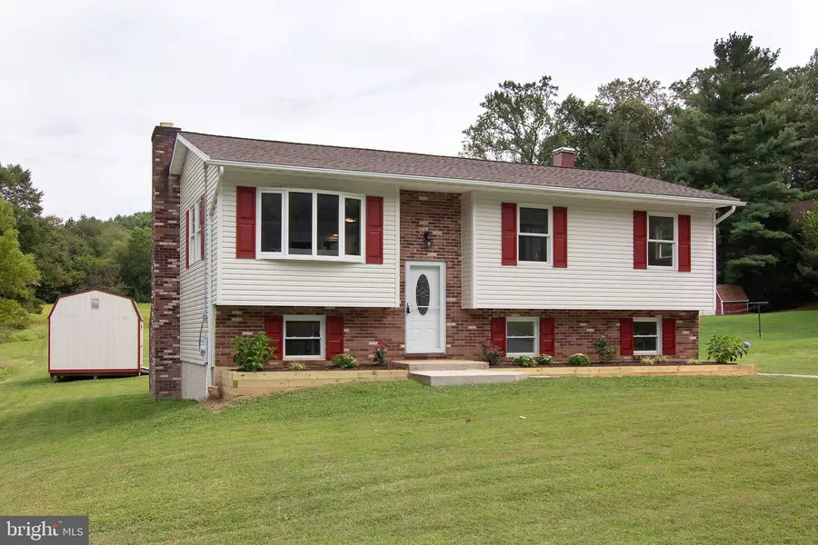 2325 SUSANANN DR, Hampstead, MD 21074