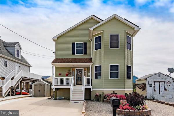 37 W SAIL DR, Tuckerton, NJ 08087