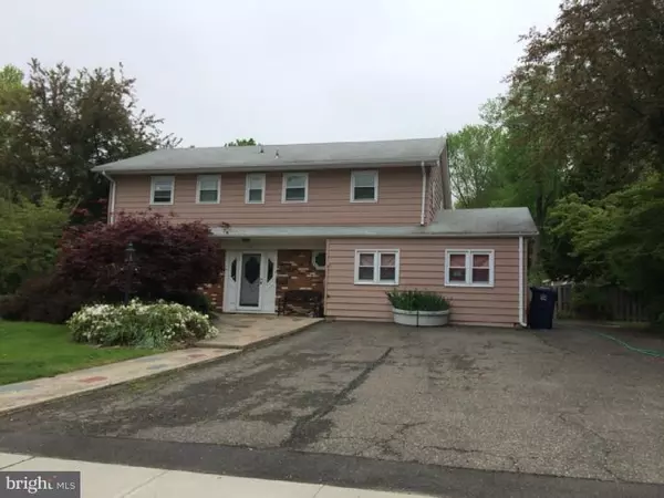 6 LESHIN LN,  Hightstown,  NJ 08520