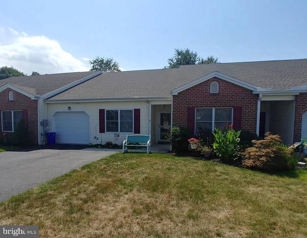 2515 SHERRY DR, Chambersburg, PA 17202