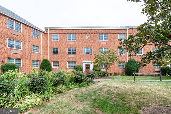 1710 W ABINGDON DR #102, Alexandria, VA 22314