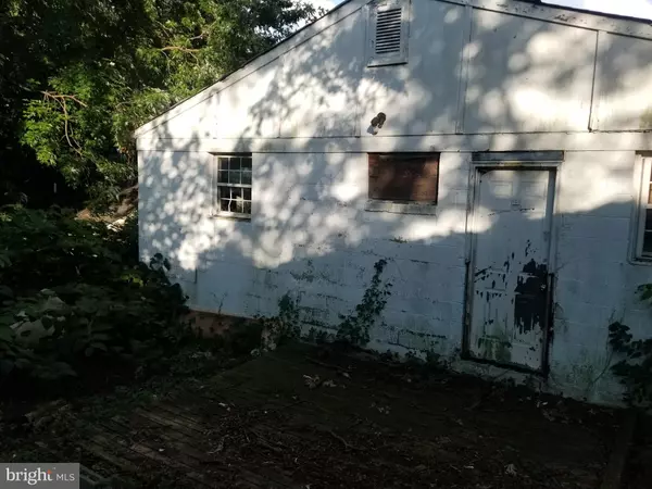 Capitol Heights, MD 20743,705 GLACIER AVE