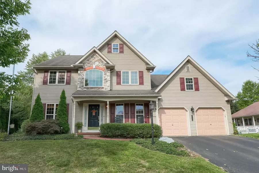 610-A WOODHALL DR, Willow Street, PA 17584