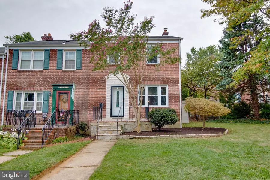 200 N MEDWICK GARTH, Baltimore, MD 21228