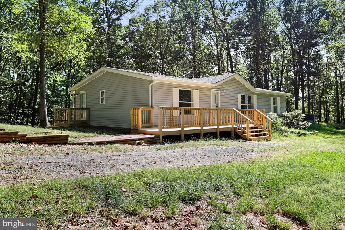 Hedgesville, WV 25427,1054 MIKE ASHTON RD