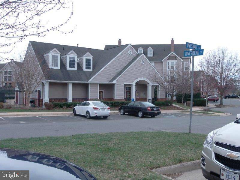 Sterling, VA 20165,20453 CHESAPEAKE SQ #103