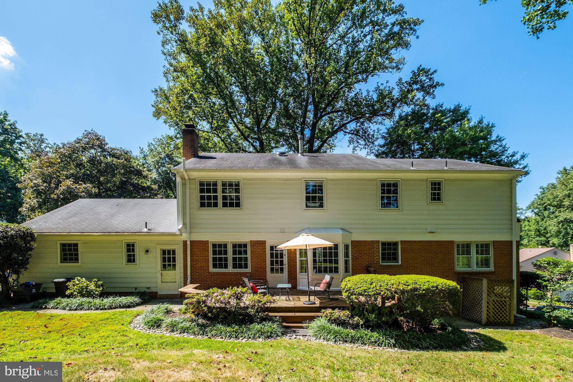 Mclean, VA 22102,7720 BRIDLE PATH LN